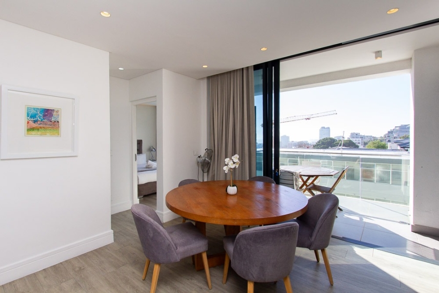 2 Bedroom Property for Sale in Sea Point Western Cape